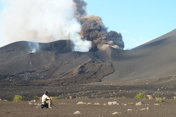 1. A day on FOGO Island to discover VOLCAN - What the best parts of the guiding look like