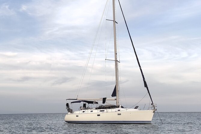 3 Hours Yacht Sailing Activity in Cabo Verde, Santa Maria - Sailing, sea views, and the island from offshore