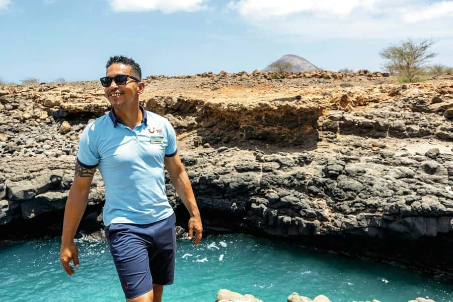 Adults Only Tour of Sal with Lobster Lunch and Salt Lake - Palmeira brings the sea and local stories