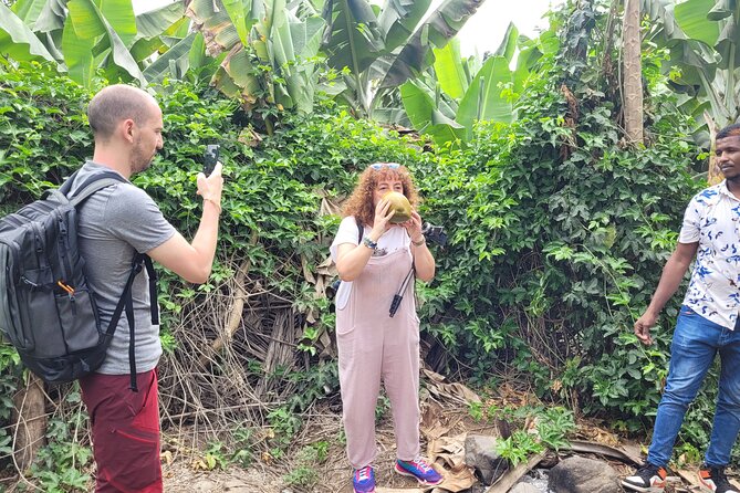 Banana Plantation / Black Sand Beach Experience - Santa Cruz: three hours among farms and animals
