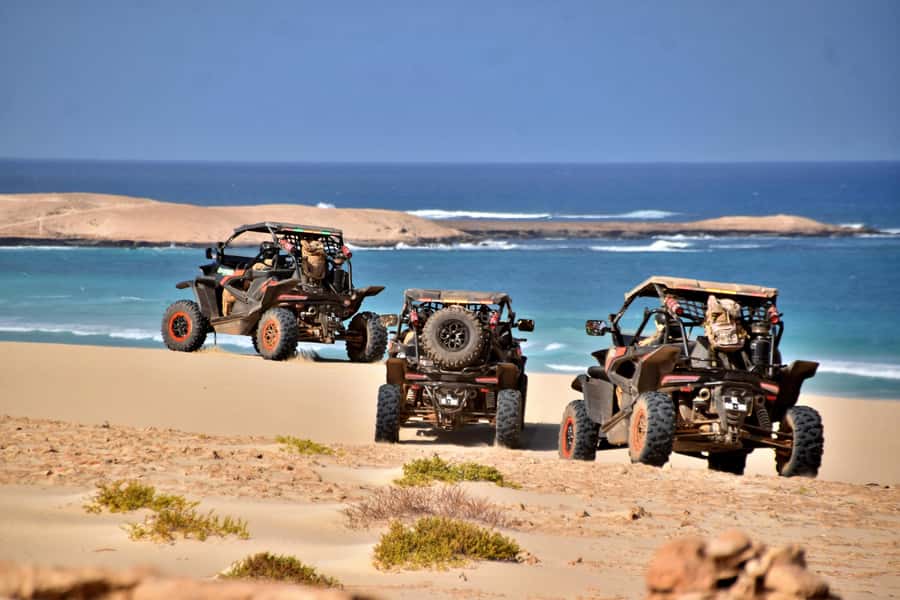 Boa Vista Buggy Tour: Santa Monica & South Desert (4-Hour) - Morro de Areia and the road to Verandinha