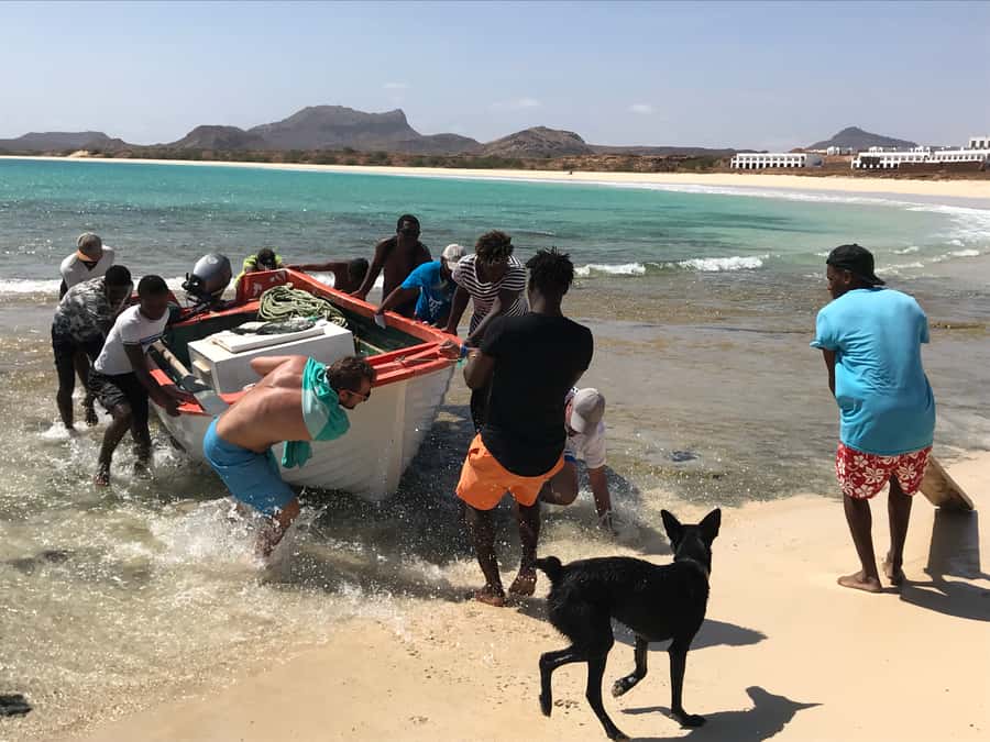 Boa Vista Island: Fishing with local fishermen - Hotel pickup and the trip to Sal Rei