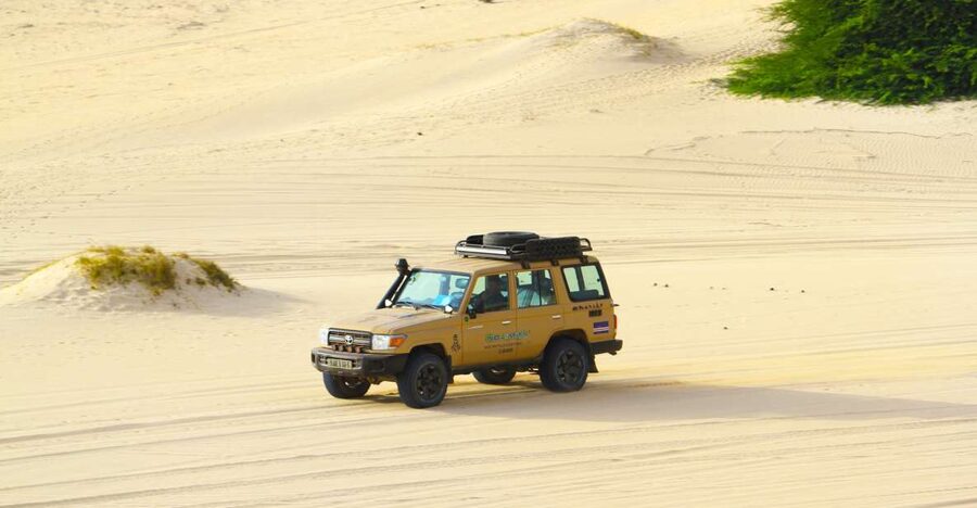 Boa Vista Jeep Expedition: Santa Monica & Desert (4-Hour) - Verandinha Beach and the natural rock arch