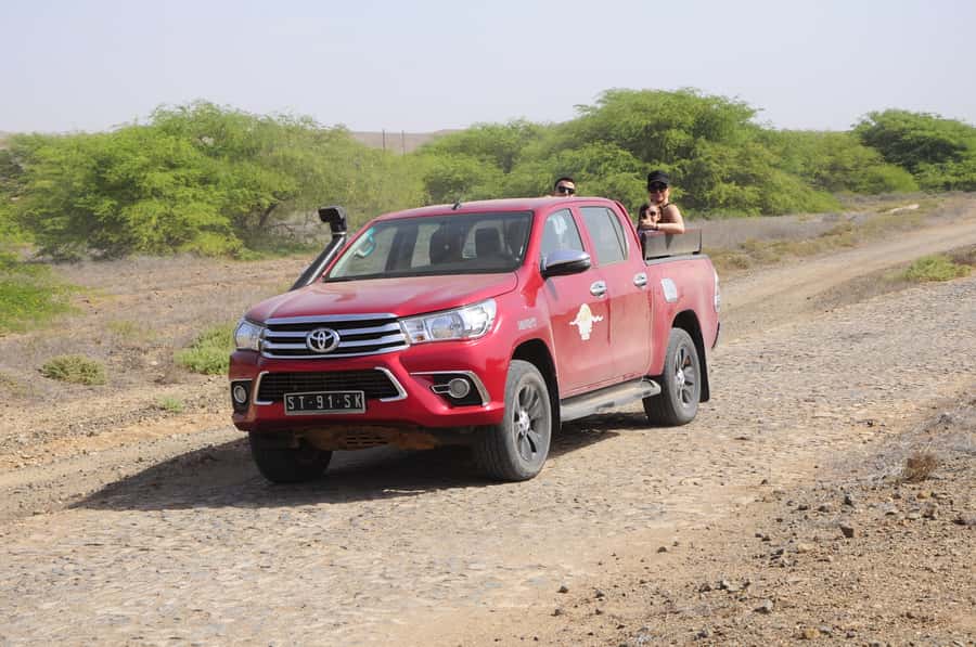 Boavista: Rabil, Shipwreck, City, Snacks & Drinks - 4x4 Tour - Sodade Restaurant turns sightseeing into a local tasting