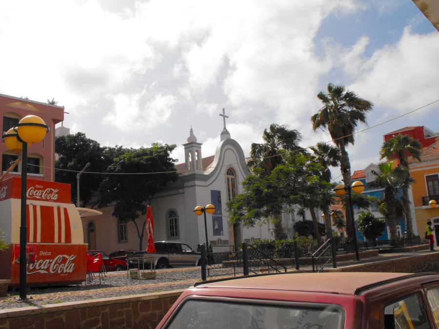 City Walking Tour of Mindelo: Cultural Capital - African Market and Praça Estrela