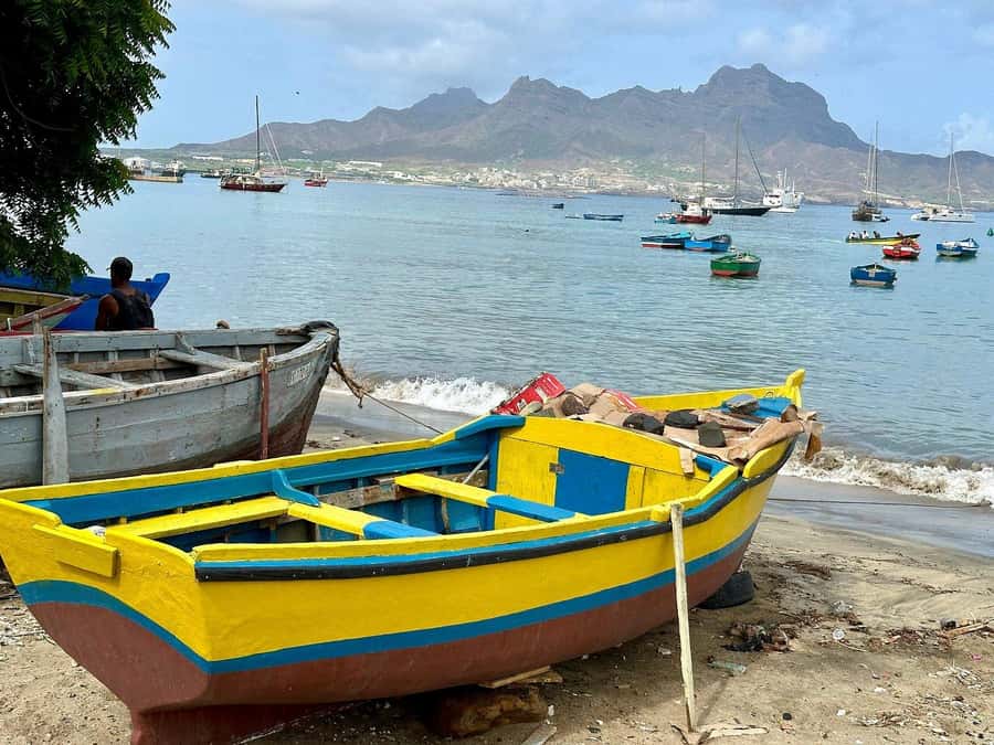 City Walking Tour of Mindelo: Cultural Capital - Church Square and the Municipal Market