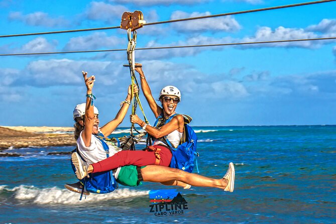 Complete Excursion and Flight on the Zipline Cabo Verde - The 4x4 ride from Santa Maria