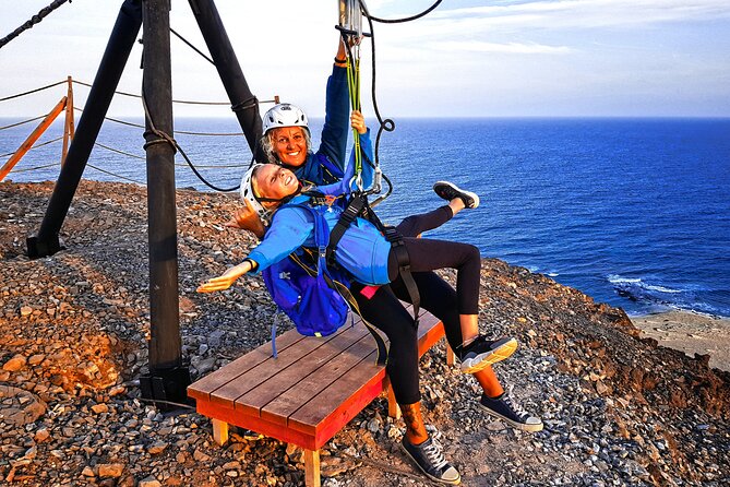 Complete Excursion and Flight on the Zipline Cabo Verde - The zipline flight and gentle landing