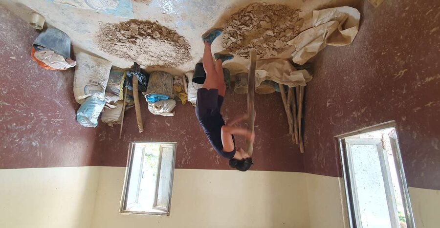Create your own artesanal pottery with locals - Shaping your own pottery pieces