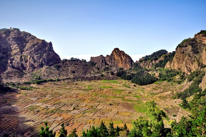 Discovering Santo Antão Island by car - The Corda road and Cova Crater