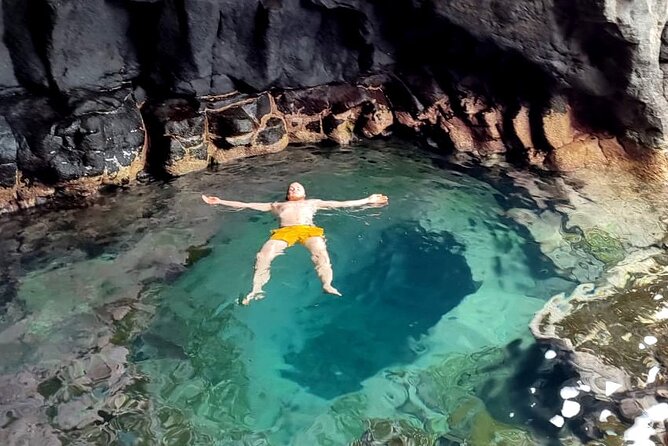 Experience on Sal Island with native and certified guide (including sharks) - Murdeira Bay and Monte Leão