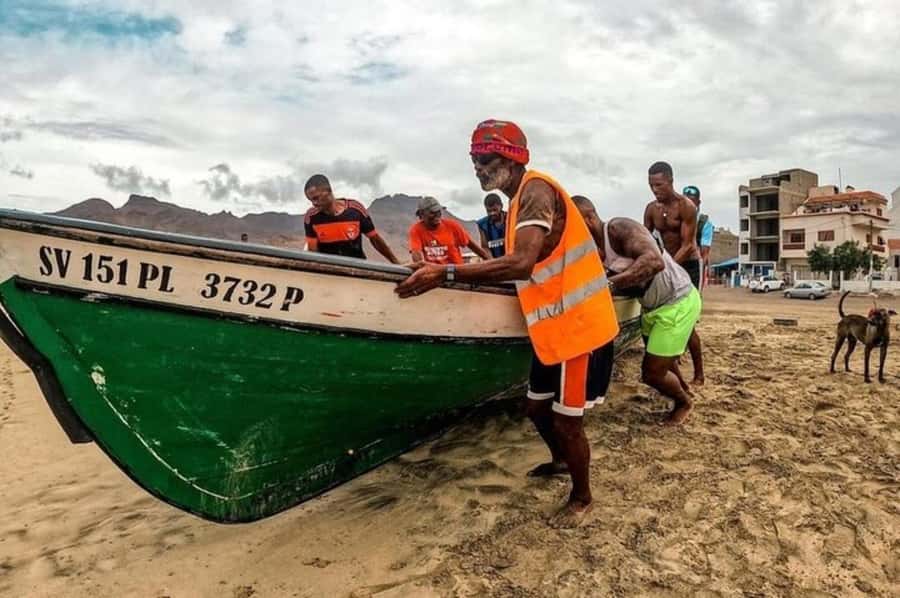 From Mindelo: Snorkel and Swim with Sea Turtles - A clear briefing before you enter the water