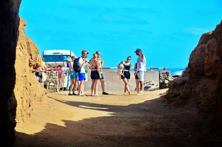 From Sal Island: Blu eye, Salt lake, Lemon Sharks & Palmeira - The four details I would know before booking