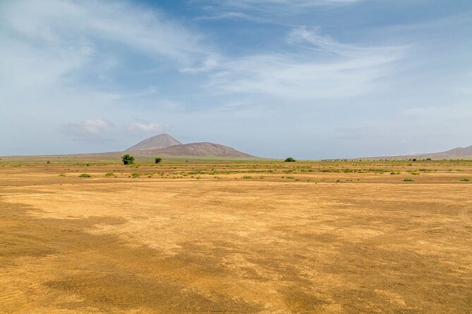 Full Day Adults Only Tour of Sal with Lobster Lunch and Salt Lake - Pedra de Lume and the salt crater