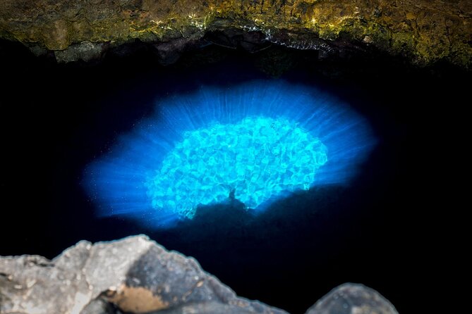 Full Day Adults Only Tour of Sal with Lobster Lunch and Salt Lake - Buracona and the Blue Eye