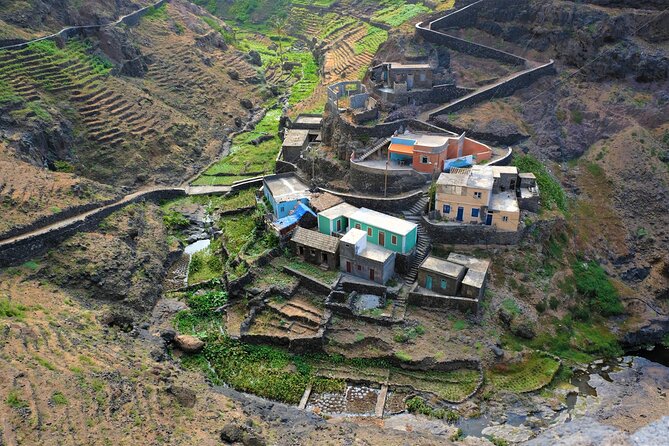 Full-Day Hiking Experience Ponta do Sol - Fontainhas - Cruzinha with Lunch - What the $132.27 price includes