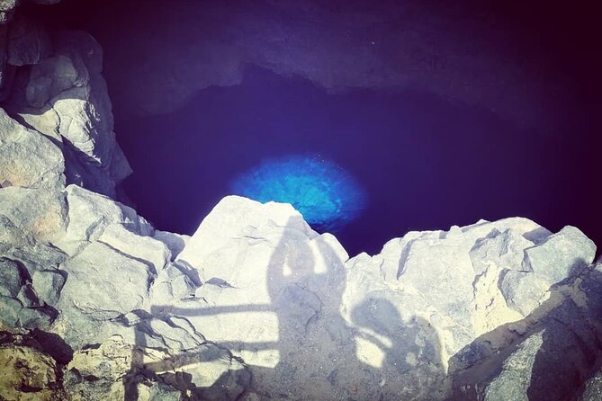 Full-day tour - Salt Mine, Blue Eye, Shark Watch and Kite Beach - Buracona and the Blue Eye