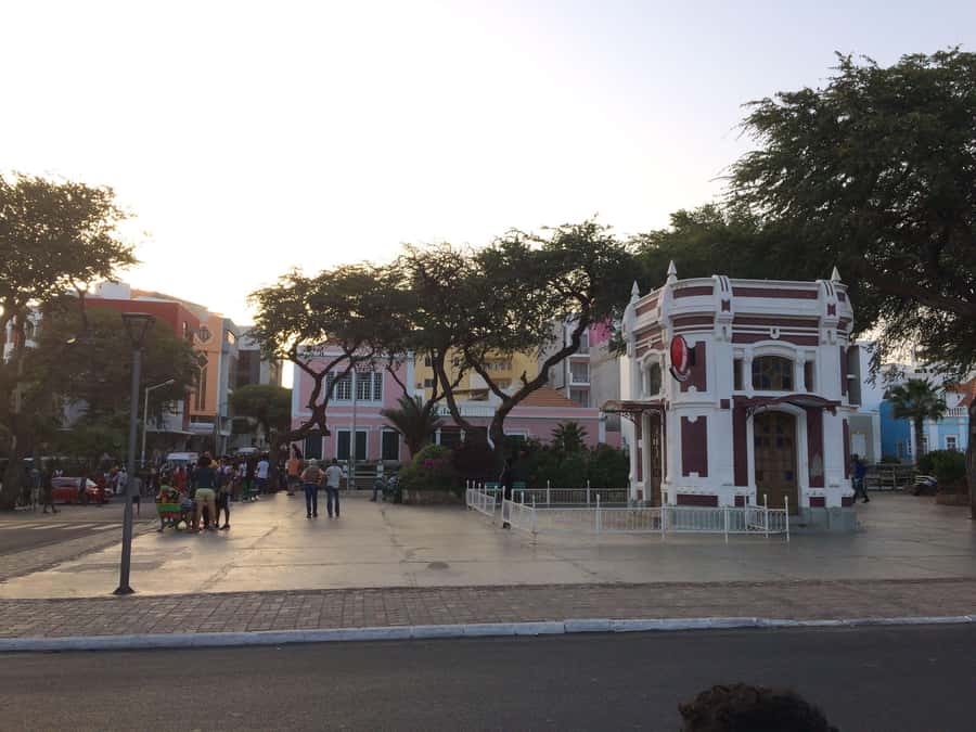 Half Day Island Tour, Best of São Vicente, Highlights - Salamansa, a working fishing village