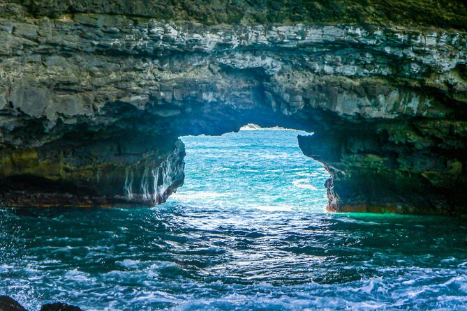 Hiking Águas Belas Cave - Sea views, a possible boat ride, and the beach stop