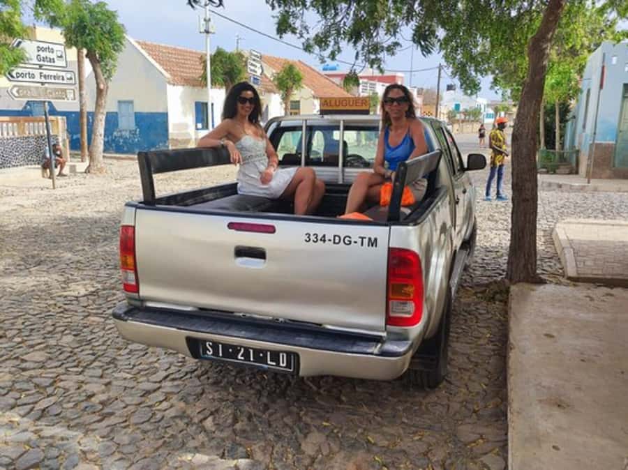 Island tour & cattle & Taste local flavors - Rabil: pottery, clay, and useful souvenirs