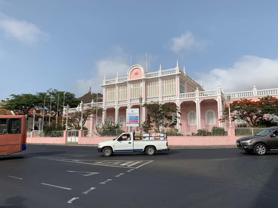 Mindelo Cultural: city tour with traditional music - Should you book Mindelo Cultural?