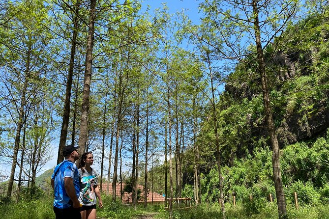Private Tour of Santiago – Discover the Island - Guides, language, and the private format
