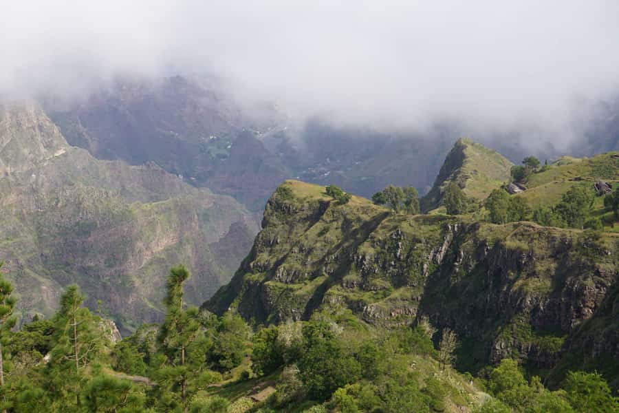 Ribeira Grande: Hiking Day Trip to Ribeira de Torre - Lombo de Pedra and the Working Terraces