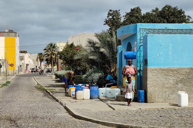 Sal island: Private Santa Maria City Tour, Street Art and Tapas - Finding bars and restaurants with a local guide