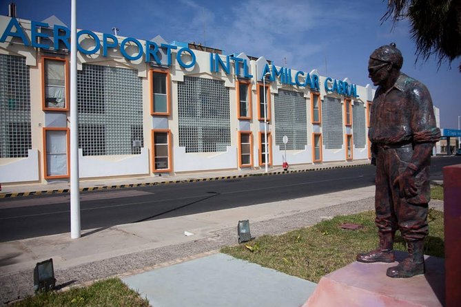 Sal Island: Private Transfer SID Airport and hotel in Santa Maria or vice versa - The 20 to 30 minute ride to Santa Maria
