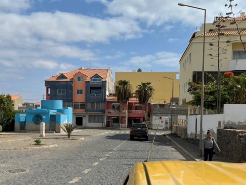 Sal island: Santa Maria city tour, street art and tapas - Walking through murals and old streets