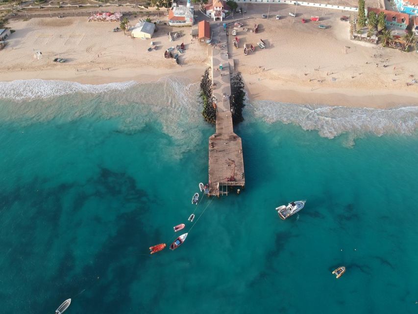 Sal island: Santa Maria city tour, street art and tapas - Learning where to eat and drink in Santa Maria