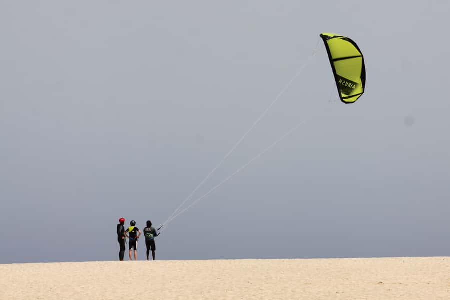 Sal: Kitesurfing Lessons - Who should book this Sal kitesurfing lesson?