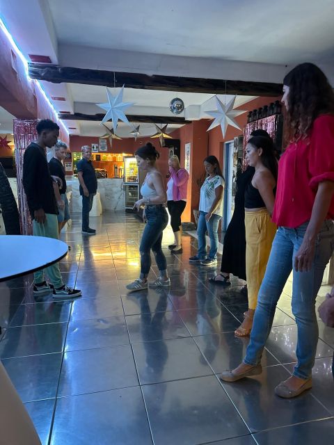 Sal: Kizomba Group Class - Santa Maria, Cape Verde - The social atmosphere and evening setting
