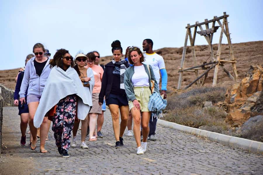 Sal: Pedra de Lume Salt Pans and Lake Trip - What the 50-minute stop feels like