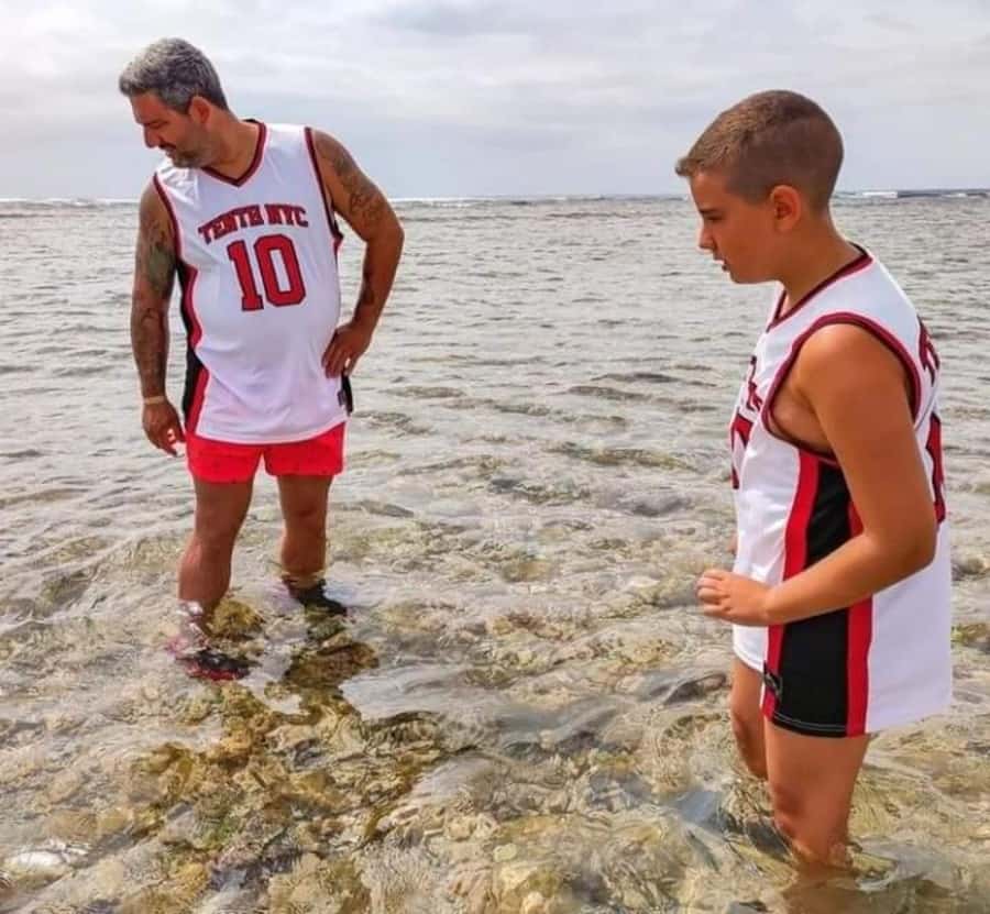 Salt Pans & Lemon Sharks Experience - Watching lemon sharks at Shark Bay