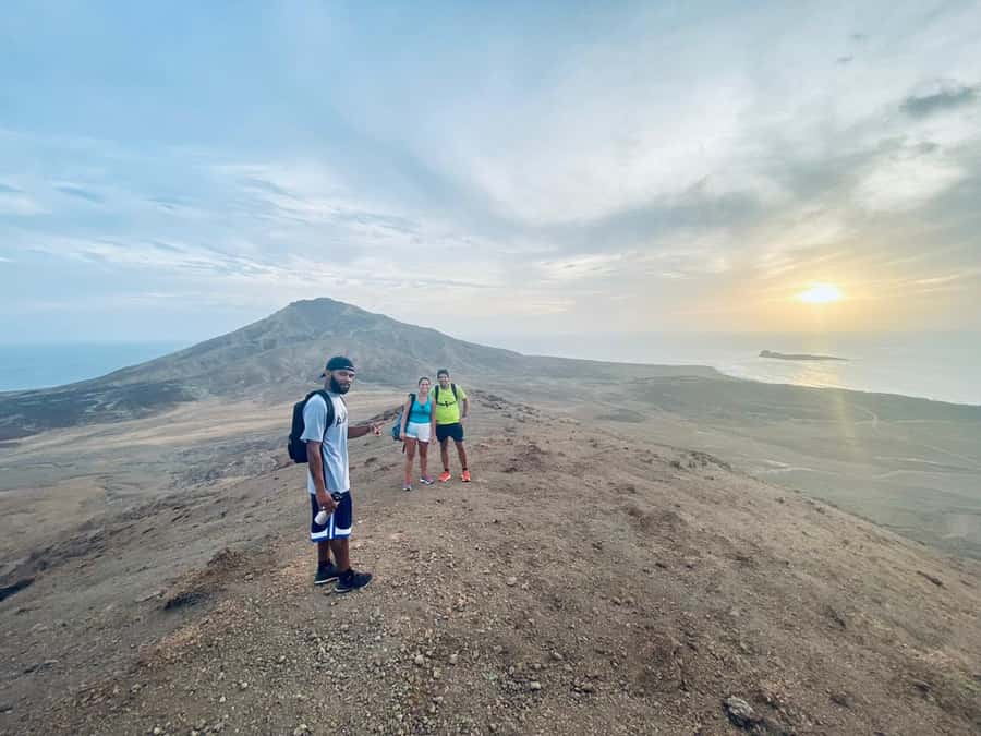 Santa Maria: Guided Coastal Hike & Monte Leão Sunset - Coastal Stops At Calheta Funda And Murdeira
