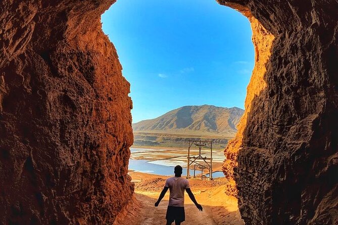 Santa Maria, Sal: All inclusive Salt Lake, Blue Eye and Shark Bay - Miragem and the desert illusion