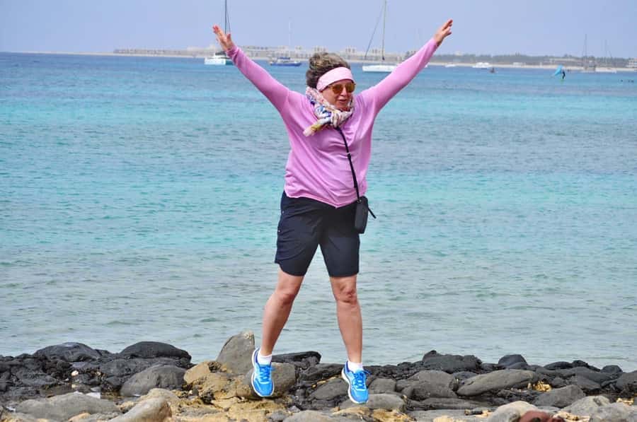 Santa Maria: Salt Mine, Natural Pool, and Shark Bay Tour - Palmeira, fishing life, and the lunch stop