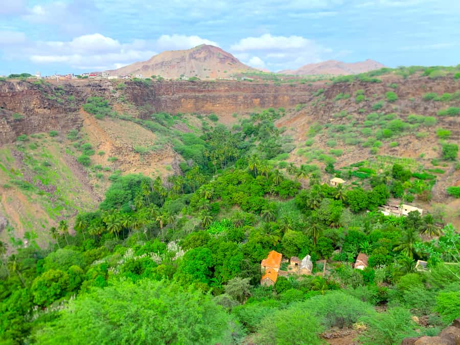 Santiago: Calabaceira Valley Trek & Visit to Cidade Velha - A local rum distillery among working fields