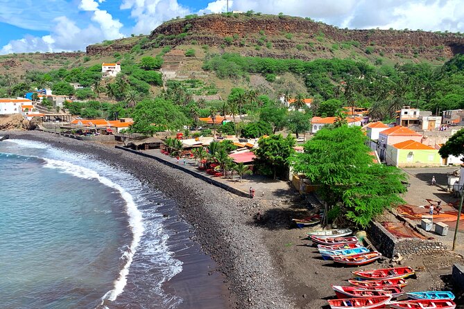 Santiago Island: 4-Hour Calabaceira Valley Hike & Guided Tour to Cidade Velha - Who will get the most from this tour