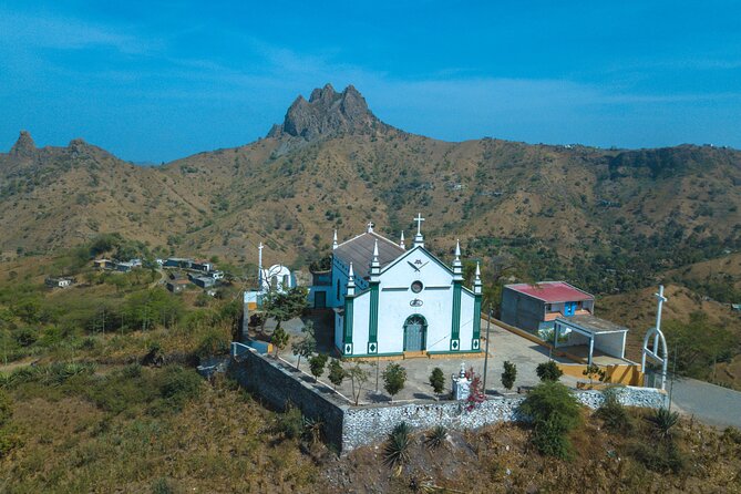 Santiago Island Experience - Why this Santiago Island route works