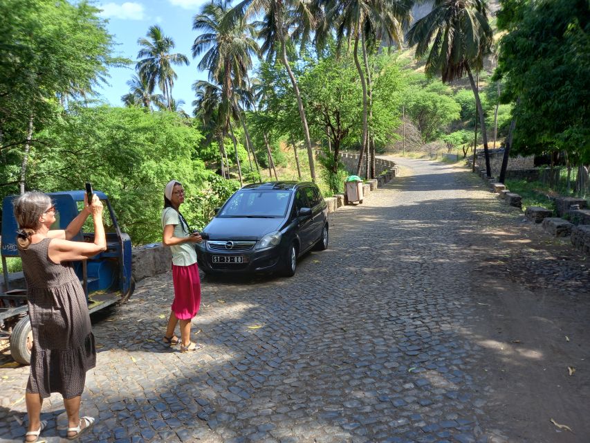 Santiago Island: Full-Day Sightseeing Experience - Key points before you book