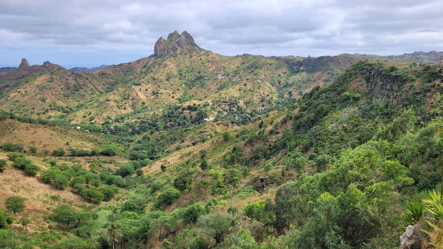 Santiago Island Tour - Why this Santiago route works