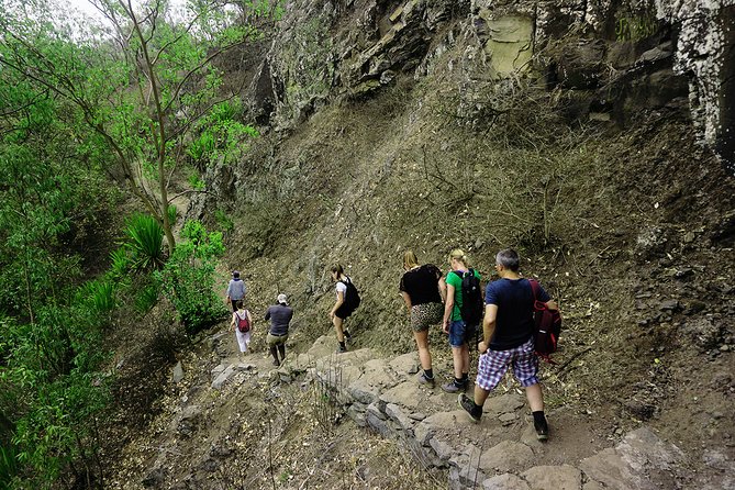 Santiago Island: Trek from Serra Malagueta to Rabelados Community - The high slopes and the first four hours on foot