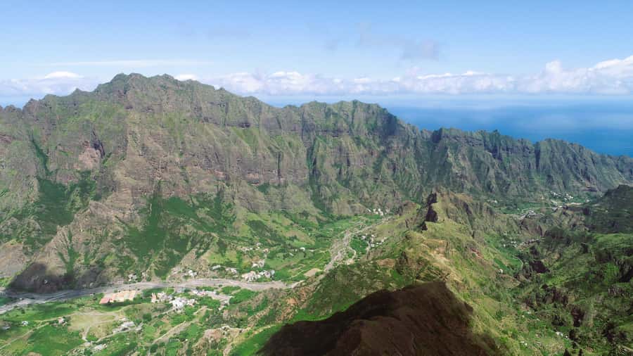 Santo Antão: Full Day Island Tour & Visit to Cova de Paúl - Grogue tasting at a local distillery