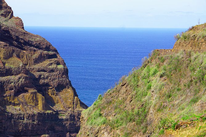 Santo Antão: Hike Ponta do Sol - Fontainhas - Cruzinha - A Long Pause at Praia das Aranhas