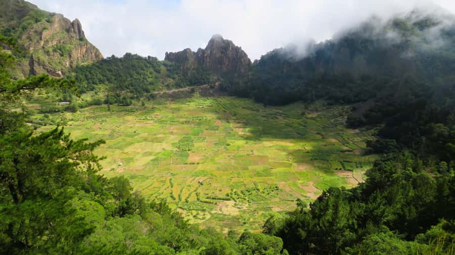 Santo Antão: Hiking Cova Volcano Crater to Ribeira Paúl - Key points to know before you book