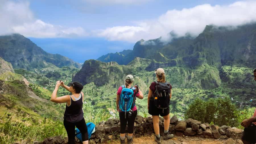 Santo Antão: Hiking Cova Volcano Crater to Ribeira Paúl - Weather, safety, and the real limits of the itinerary