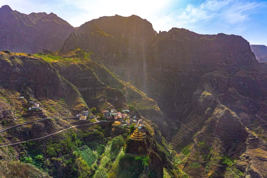 Santo Antão: Ponta do Sol & Fontainhas Guided Trip with Hike - A $91 tour needs the right comparison