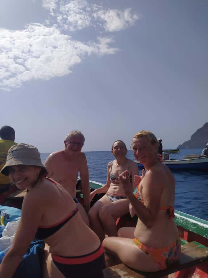 Snorkeling with Turtles - Snorkeling equipment, swimming, and what to bring